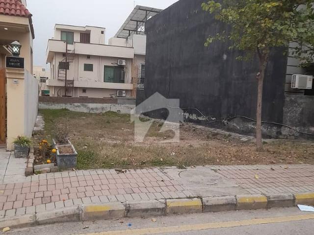 Property for sale in Islamabad