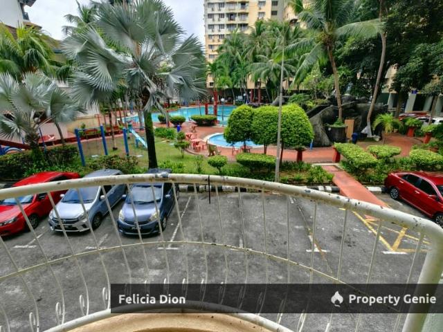 Apartment for sale in Malaka