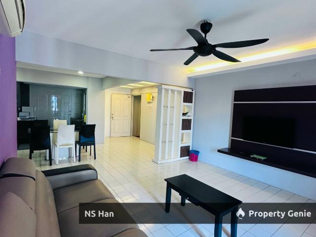 Condominium for sale in Malaka