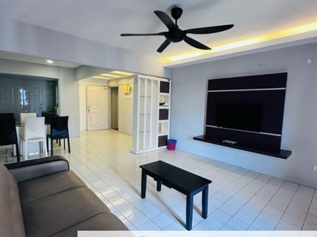 Condominium for sale in Malaka