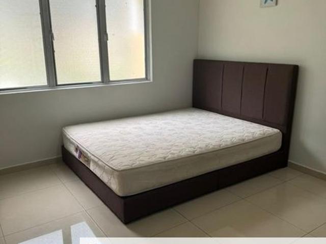Condominium for rent in Malaka