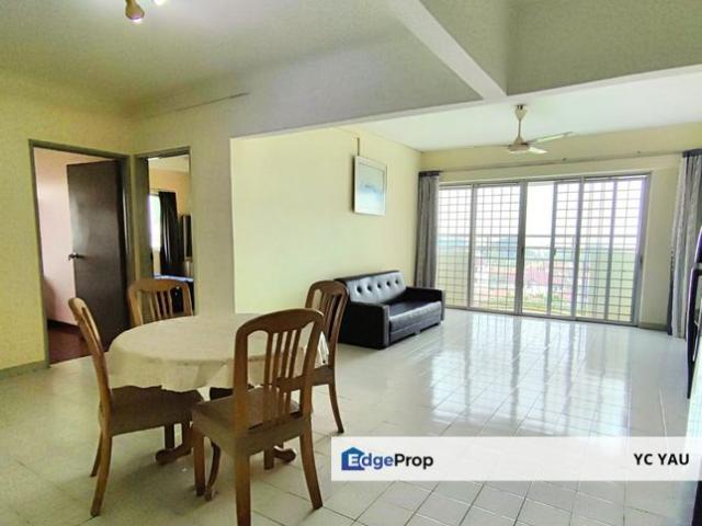 Condominium for rent in Malaka