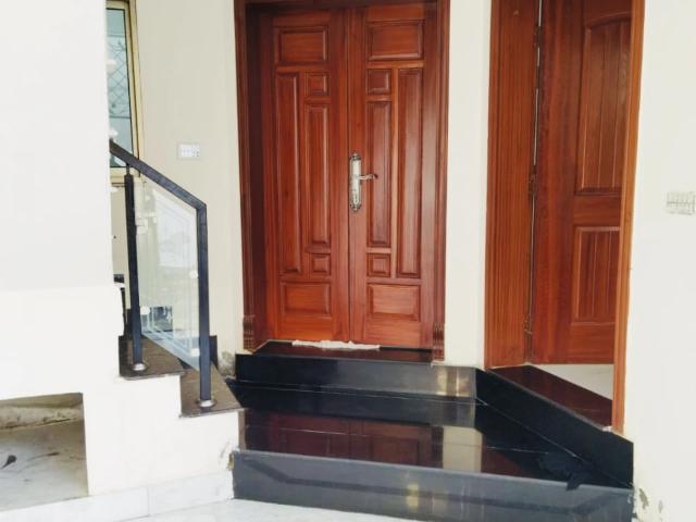 House for sale in Faisalabad, Islamabad Capital Territory