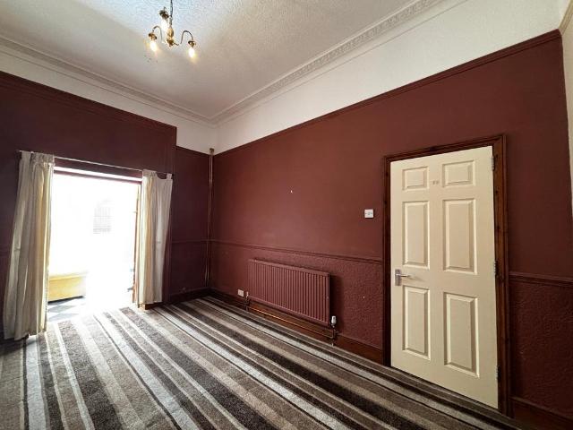 Apartment for rent in Spike Island, Feckenham