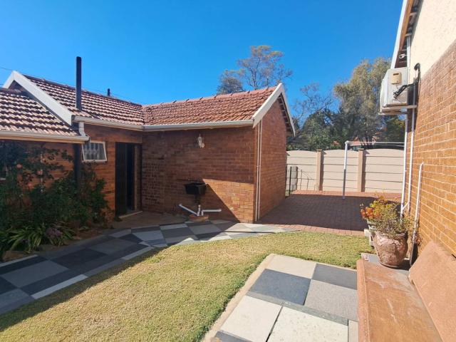 House for rent in Blairgowrie, Johannesburg