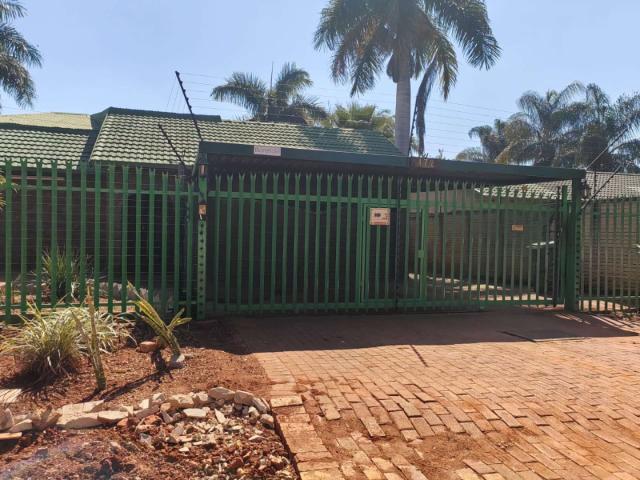 Apartment for rent in Waterkloof, Gauteng