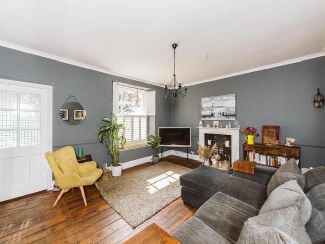 Apartment for rent in Spike Island, Feckenham