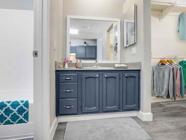 Apartment for rent in Reseda, Canoga Park