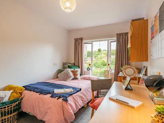 Apartment for rent in Kirkstall, West Yorkshire