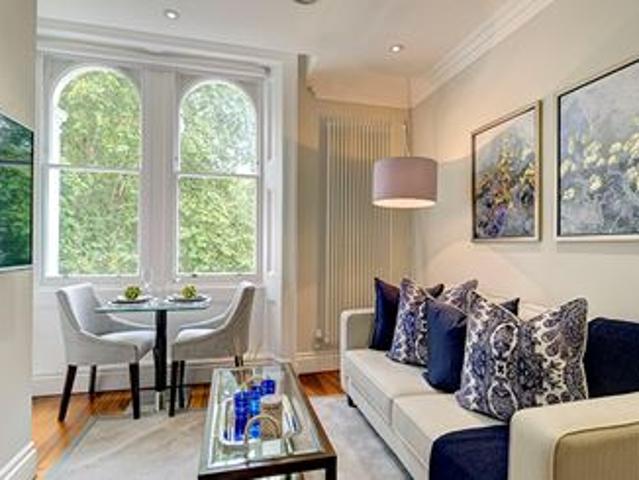 Apartment for rent in Bayswater, Greater London