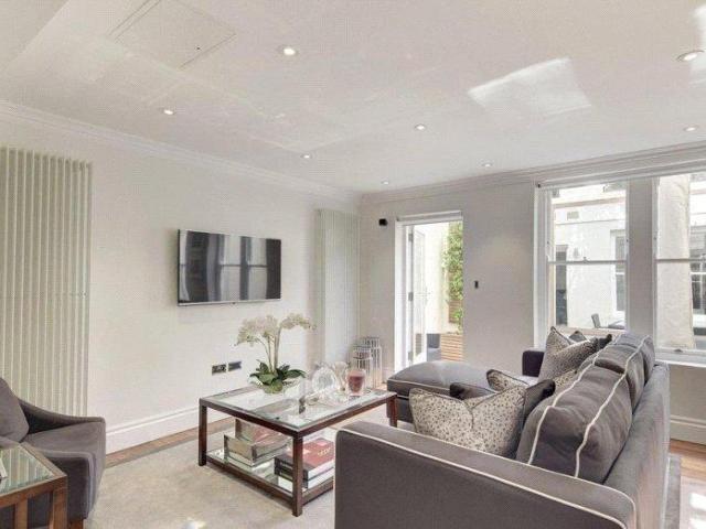 House for rent in Bayswater, Greater London