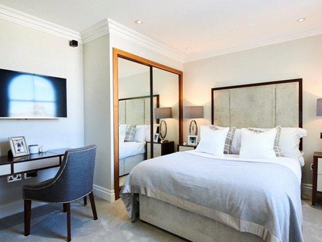 House for rent in Bayswater, Greater London