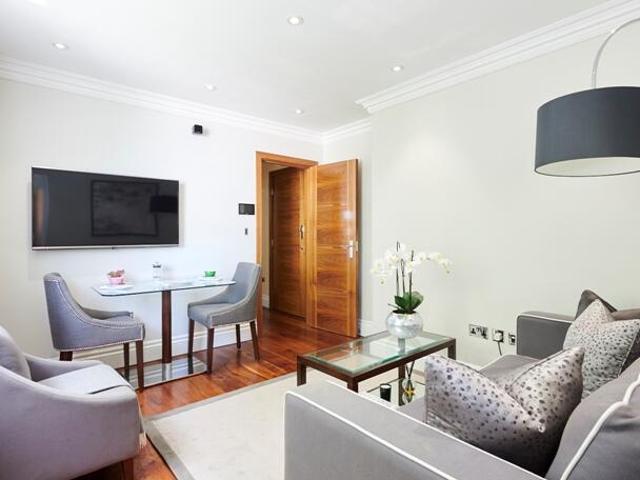 Apartment for rent in Bayswater, Greater London