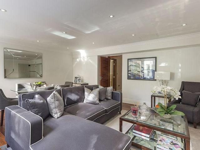 House for rent in Bayswater, Greater London