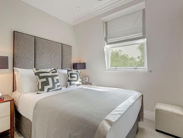 Apartment for rent in Bayswater, Greater London