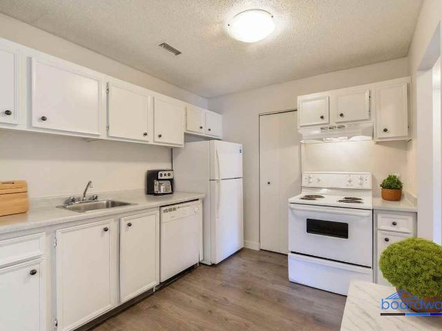 House for rent in Wedgewood, Alberta