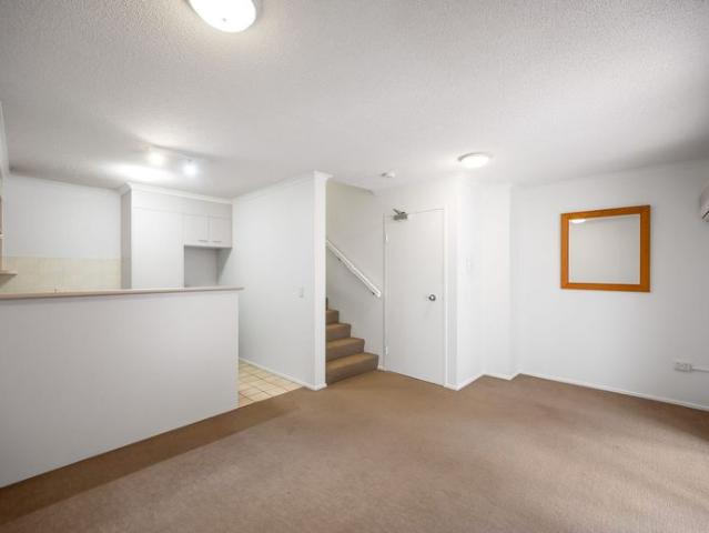 Apartment for rent in Toombul, Queensland