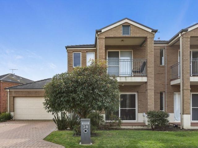 Townhouse for rent in Camerons Creek, Victoria