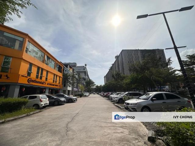 Shop for sale in Petaling, Subang Jaya