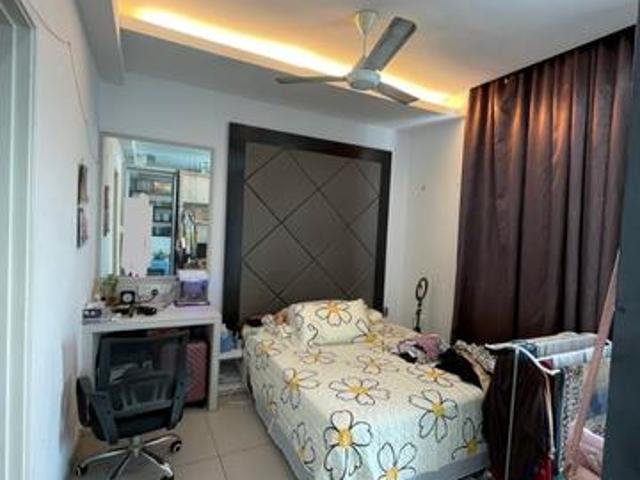 Serviced Residence for sale in Tanjong Sepat, Selangor