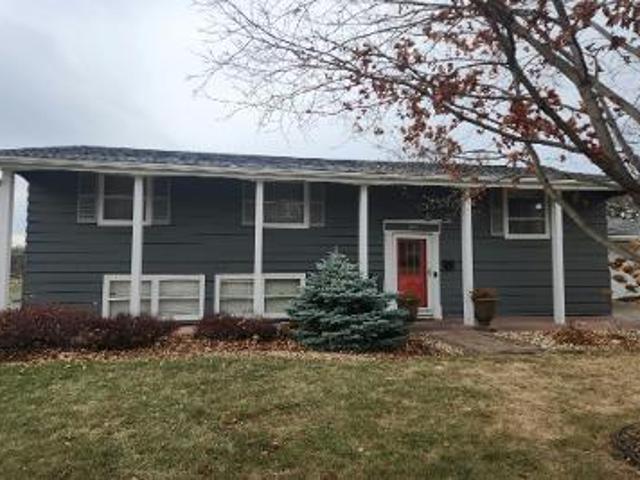 House for sale in Albert Lea, Freeborn County