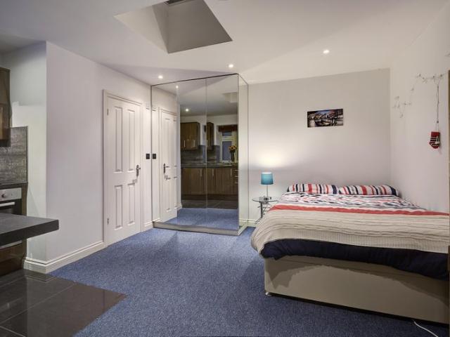 Studio for rent in London Borough of Ealing, Greater London