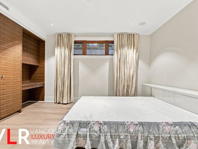 Apartment for rent in Oakridge, Vancouver