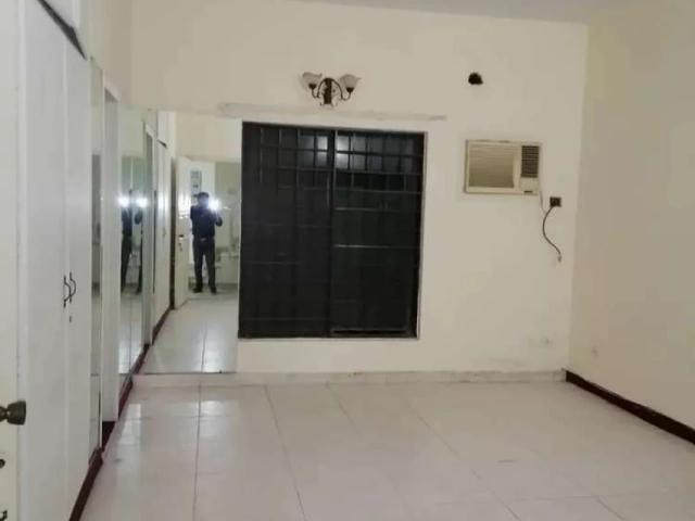 Commercial for rent in لاہور, لاہور ڈویژن
