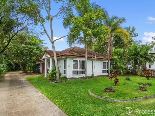 Villa for sale in Cairns, Queensland