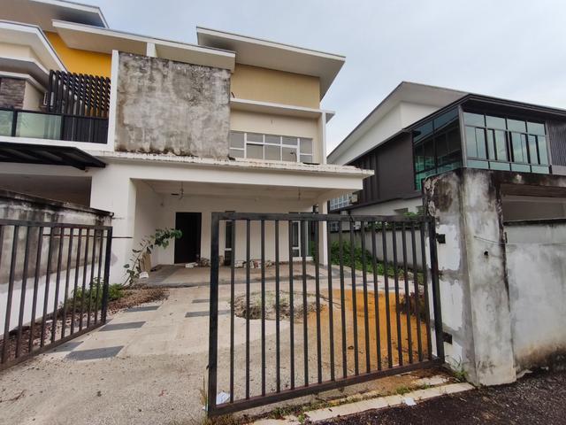Residential House for sale in Pekan Nanas, Johor