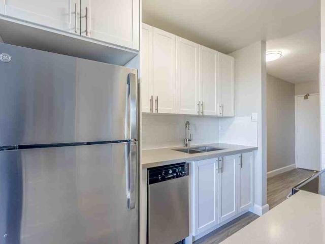 Apartment for rent in Southcrest Estates, London