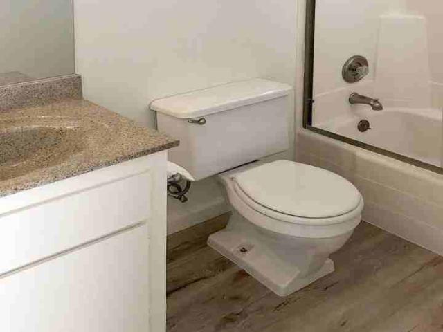 Apartment for rent in Costa Mesa, California