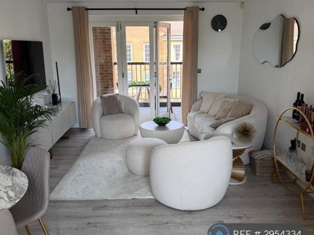 Apartment for rent in Church End, Greater London