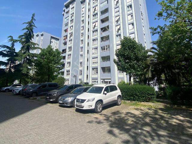 Ataşehir, İstanbul içerisinde satılık mülk