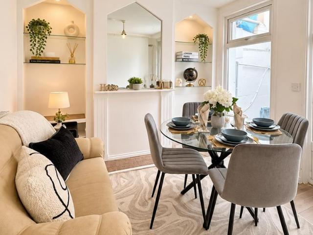 Apartment for rent in Brompton, Gillingham