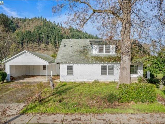 House for sale in Oregonia