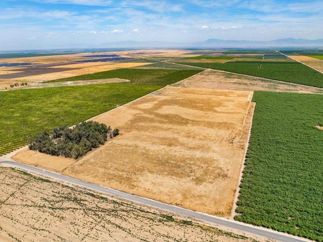 Land for sale in Taft, California