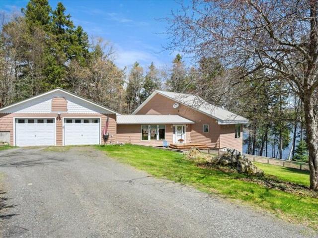 House for sale in Maine