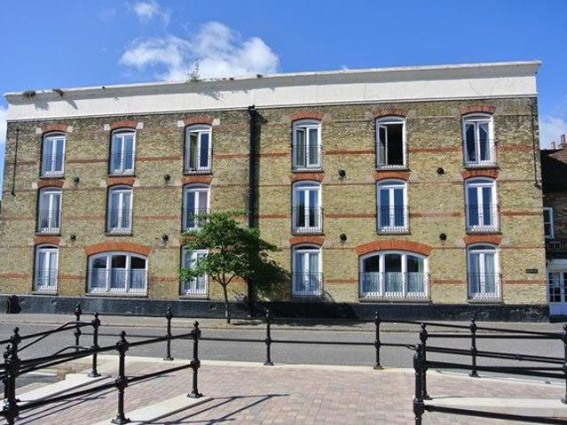 Apartment for rent in Sandwich, Ash