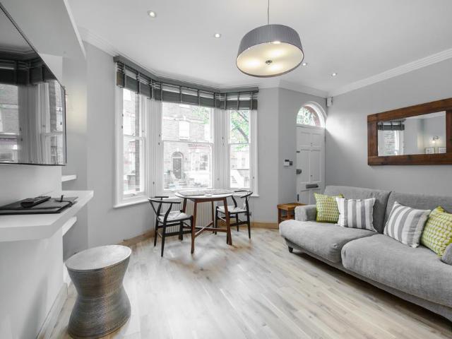 Apartment for rent in Belsize Park, Greater London