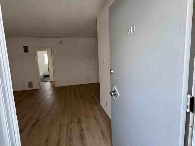 Apartment for rent in Canoga Park, California