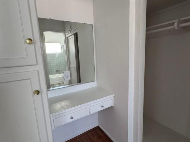 Apartment for rent in Canoga Park, California