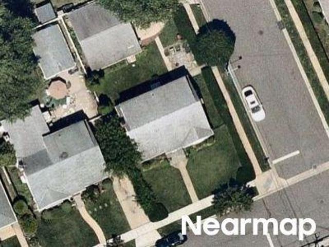 House for sale in Mineola Lawns, Village of Mineola