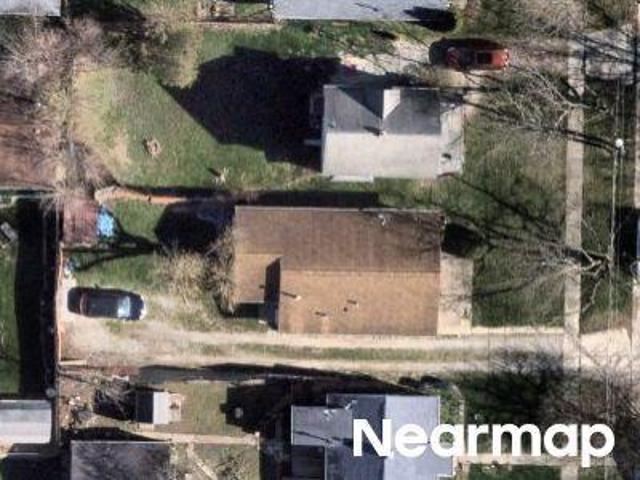 House for sale in Elyria