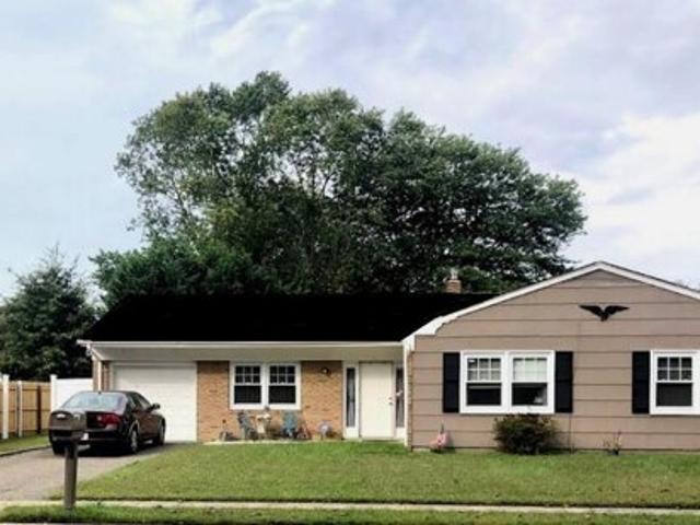 House for sale in Toms River, New Jersey