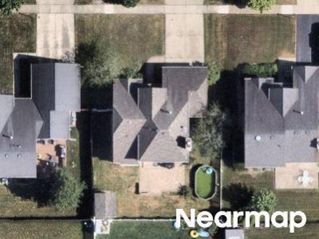 House for sale in Streamwood, Illinois
