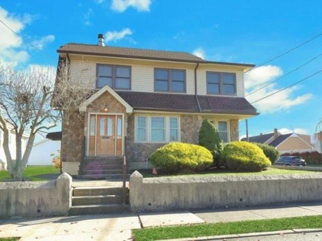 House for sale in Passaic, New Jersey