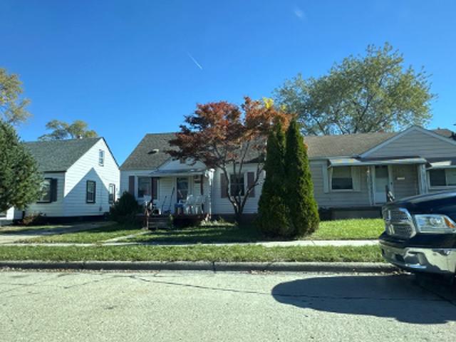 House for sale in Roseville, Macomb County