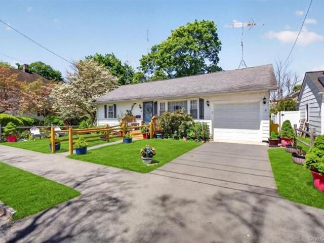 House for sale in Cuddebackville, New York