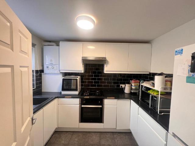 Apartment for rent in London Borough of Hounslow, Greater London